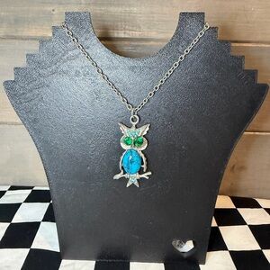 3/$10 Vintage Faux Turquoise Owl Pendant Necklace